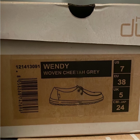 Hey dude Wendy woven cheetah print- size 7-9 - Picture 7 of 10